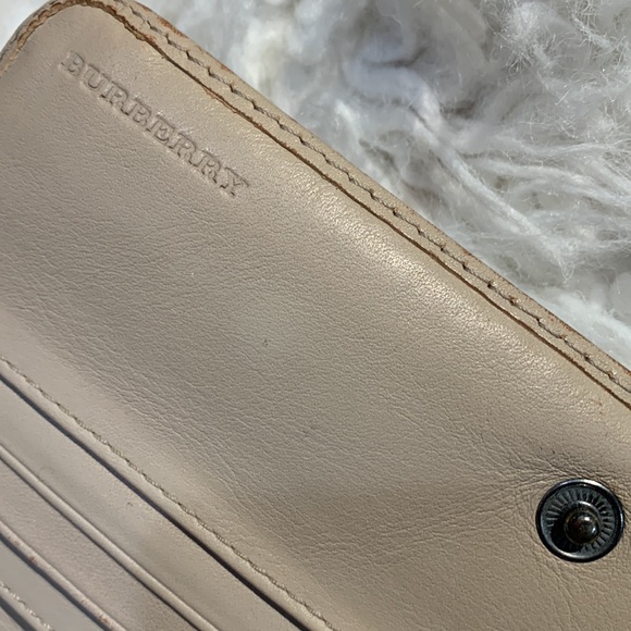 BURBERRY long continental wallet leather trim snap closure women’s - Picture 10 of 15